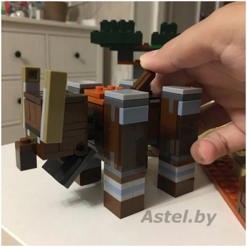 Конструктор My World 11477 (580 дет.) Майнкрафт Патруль разбойников