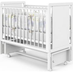 Детская кроватка INDIGO Classic маятник + колеса (белая аляска)