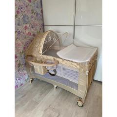 Кровать-манеж Lionelo Sven Plus (Beige Latte) Бежевый Латте  (2 уровня, игрушки, крыша)